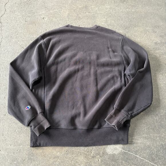 Champion Reverse Weave Crewneck Sweatshirt Mens M Faded Black Sweater Spellout - Picture 3 of 8